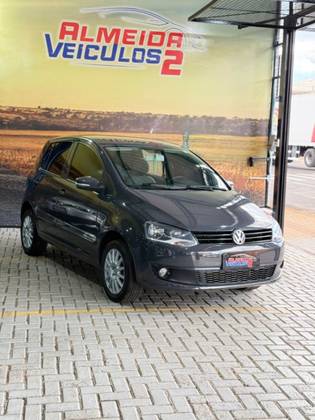 VOLKSWAGEN FOX 1.6 MI 8V FLEX 4P MANUAL VOLKSWAGEN FOX 1.6 MI 8V FLEX 4P MANUAL